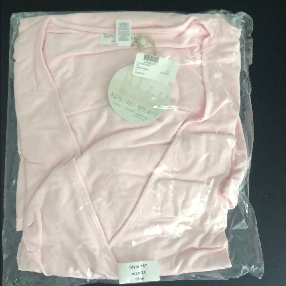 Barefoot Dreams Luxe Milk Jersey Short Robe (Plus) - Picture 3 of 4